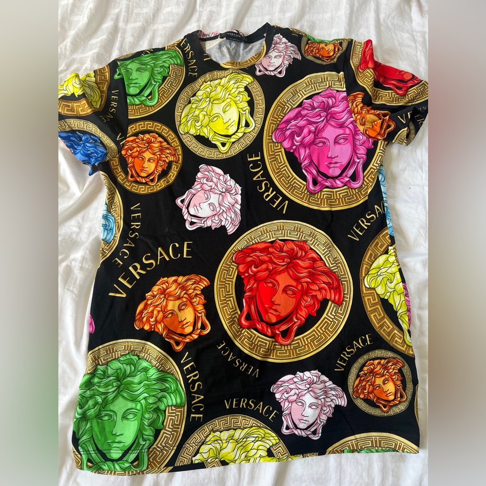 Versace Medusa Amplified T Shirt Authentic